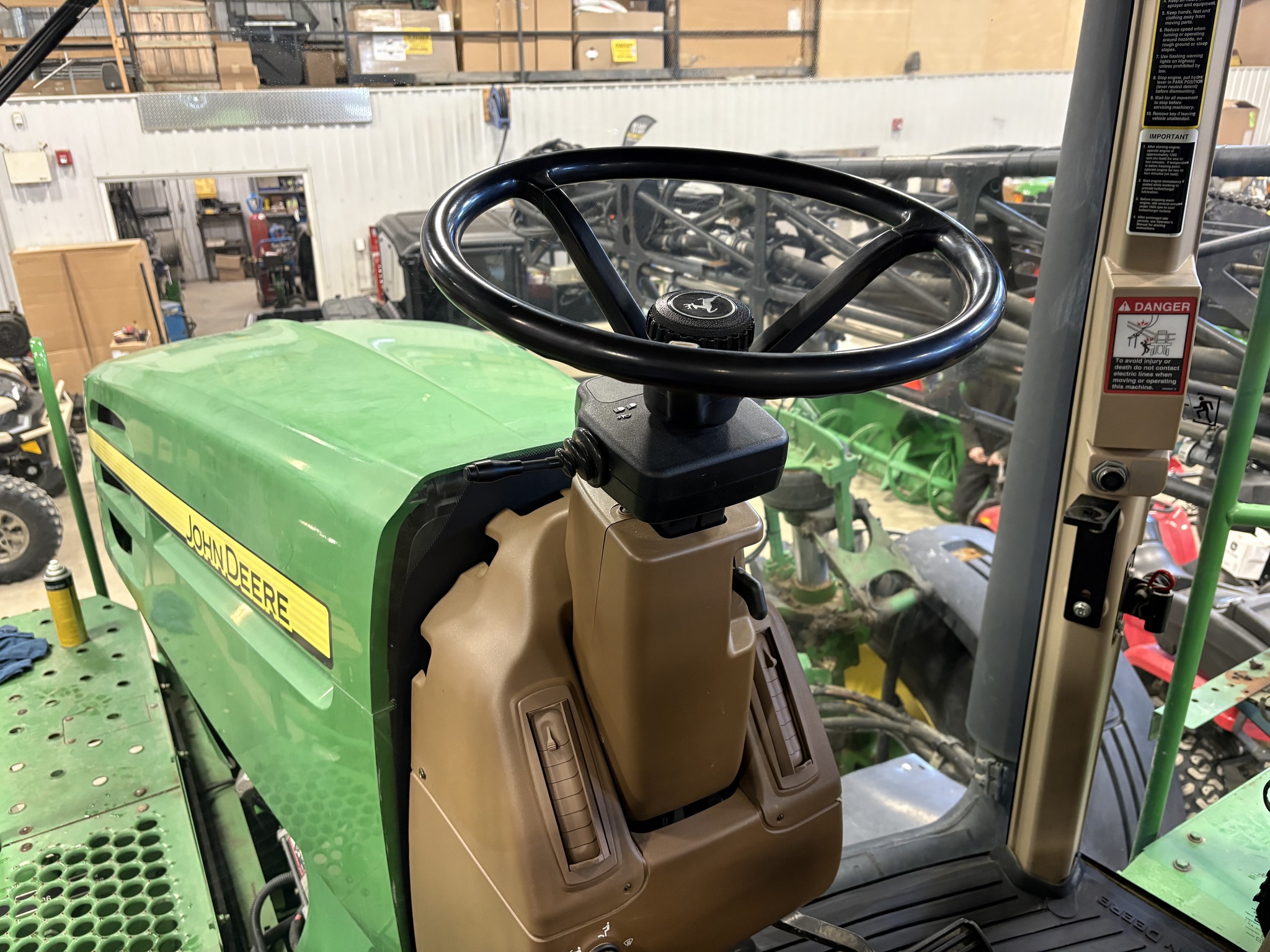 2009 John Deere 4730 Image 8