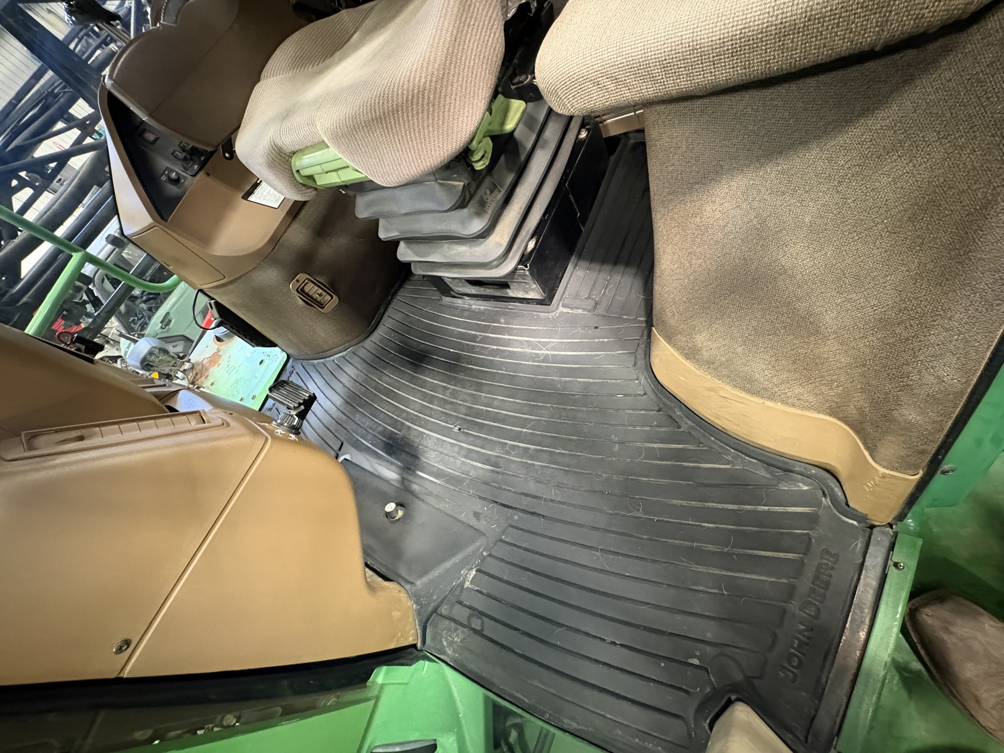 2009 John Deere 4730 Image 12