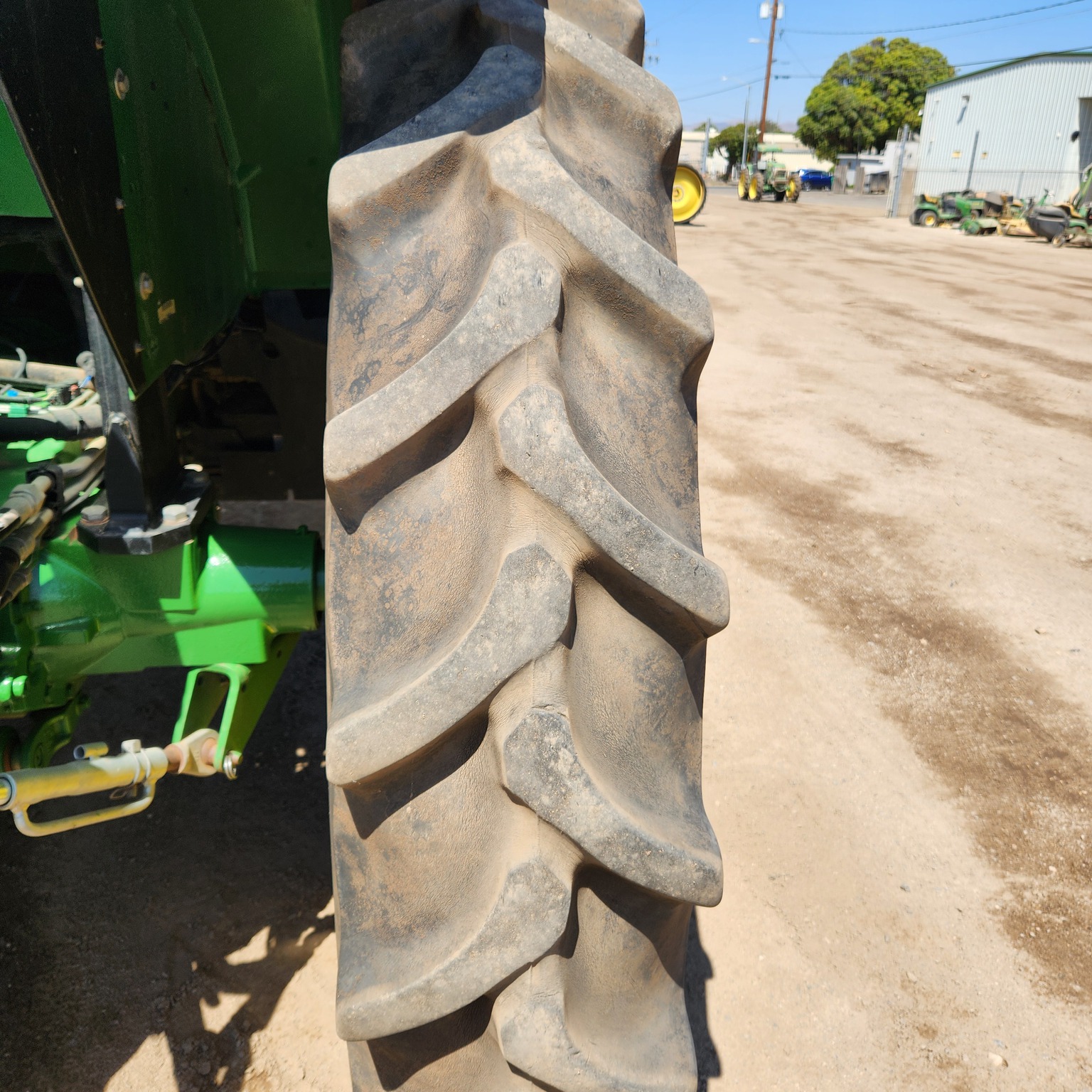 2019 John Deere 6130M Image 10
