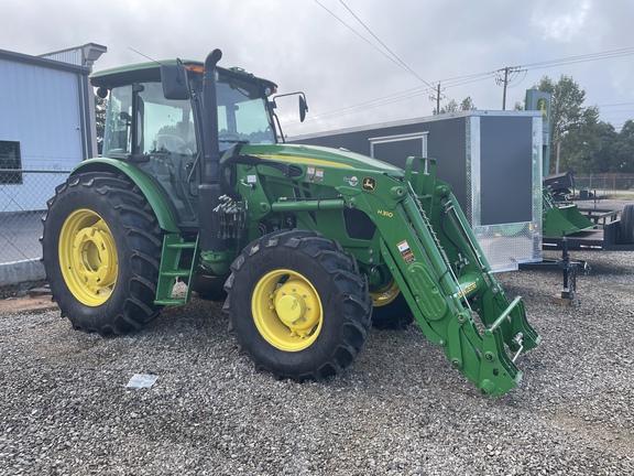 2022 John Deere 6120E Photo 2