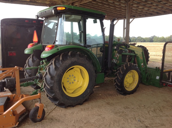 Photo of 2023 John Deere 5060E
