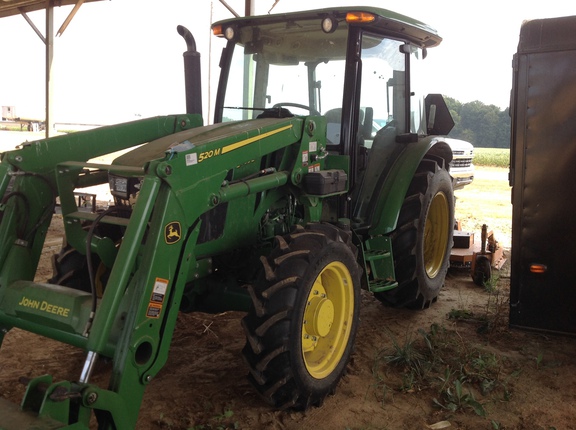 Photo of 2023 John Deere 5060E
