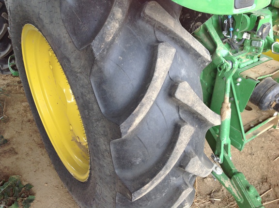 Photo of 2023 John Deere 5060E