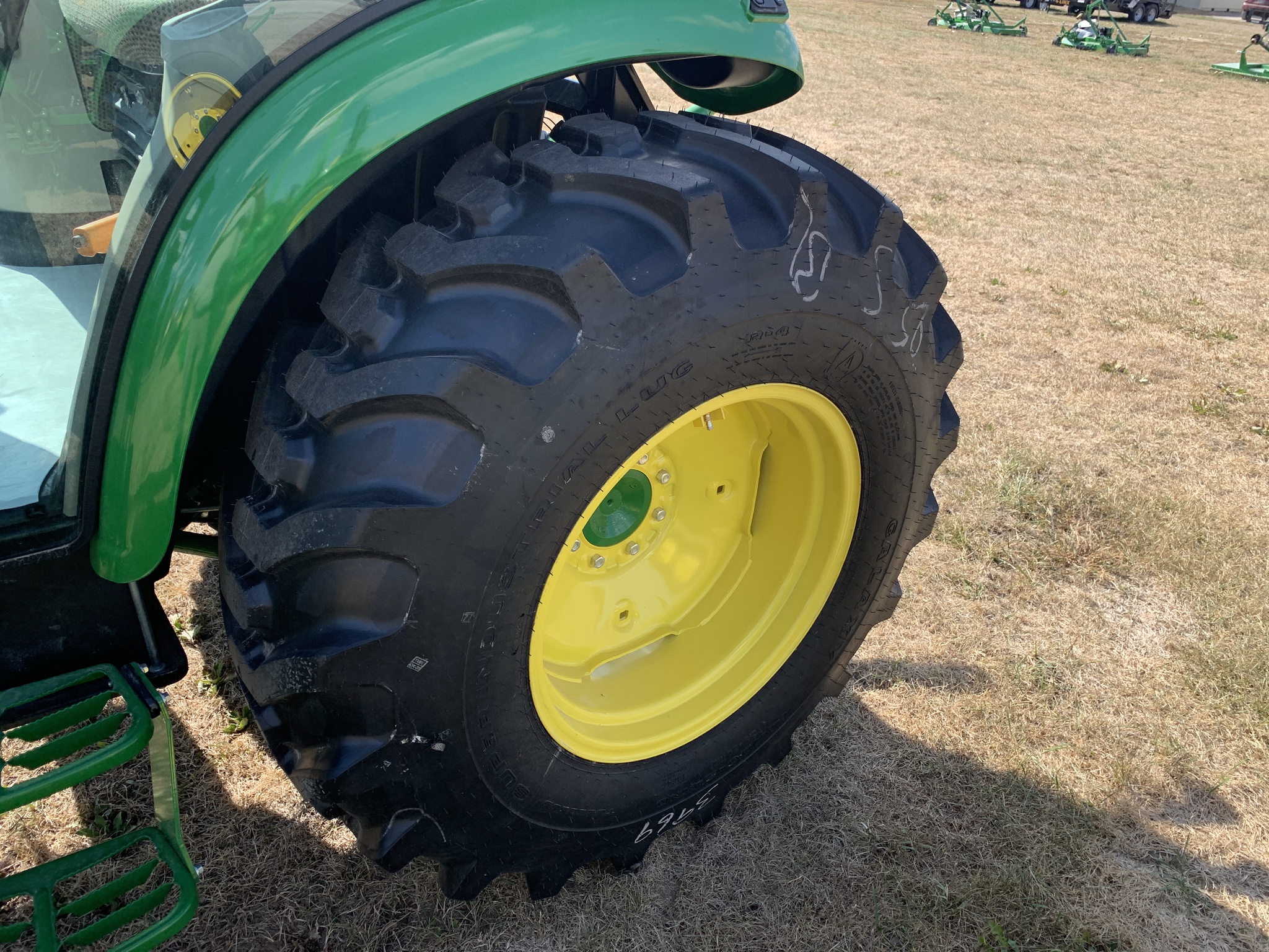 2025 John Deere 4066R Image 8