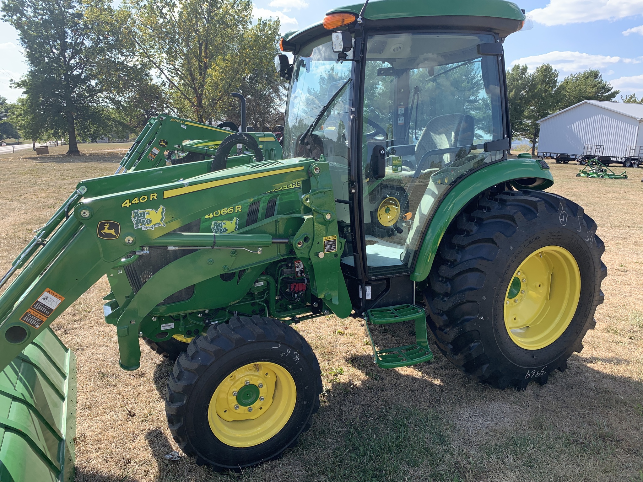 2025 John Deere 4066R Image 11