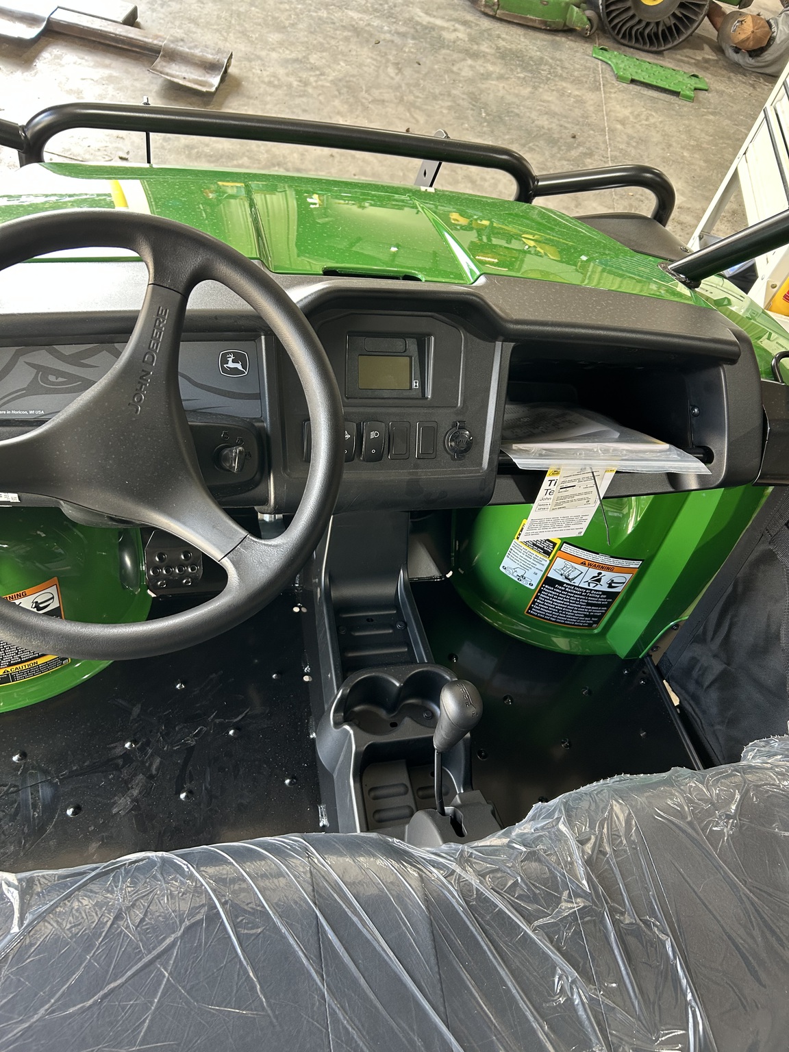 2025 John Deere HPX 815E Image 10
