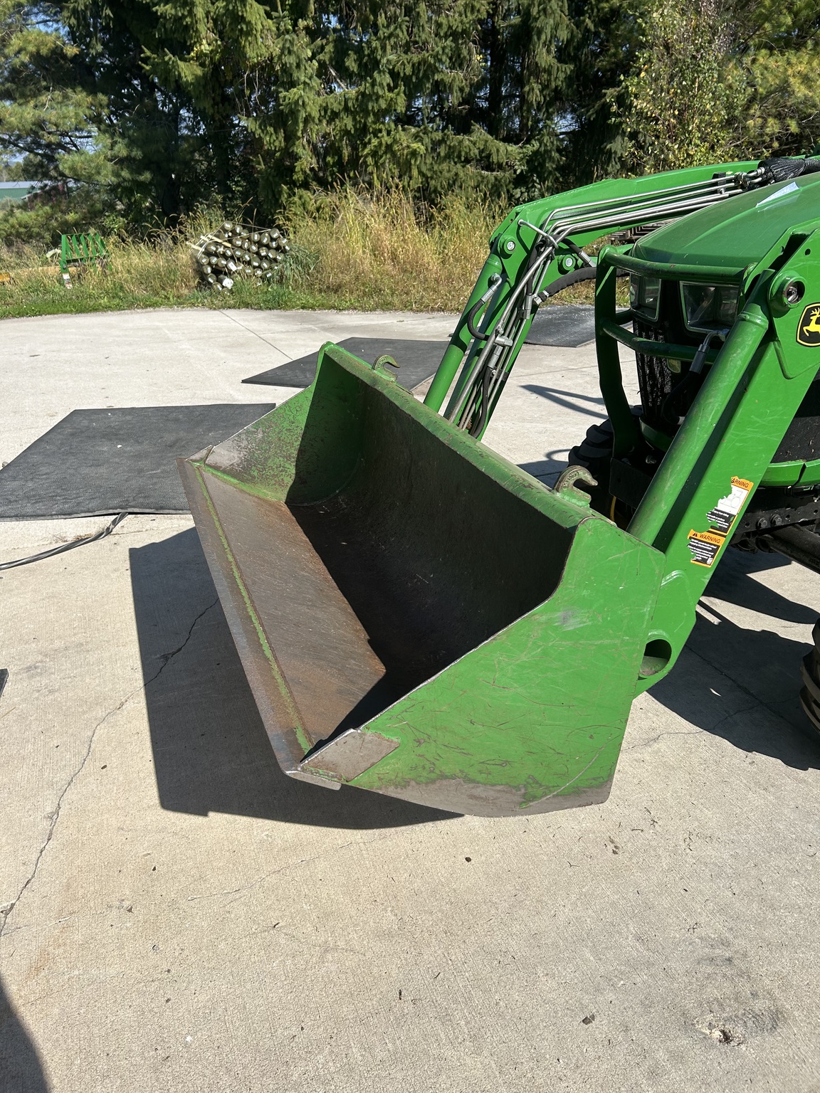 2018 John Deere 2032R Image 4