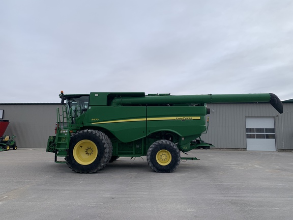 2014 John Deere S670 thumbnail 2