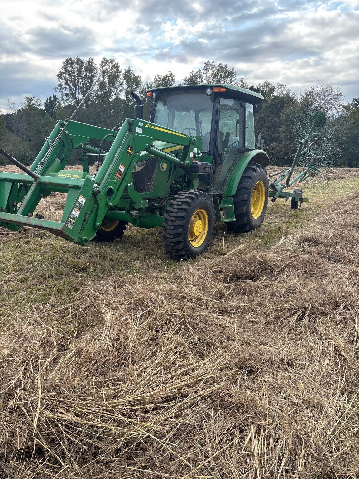 2024 John Deere 5075E Image 3
