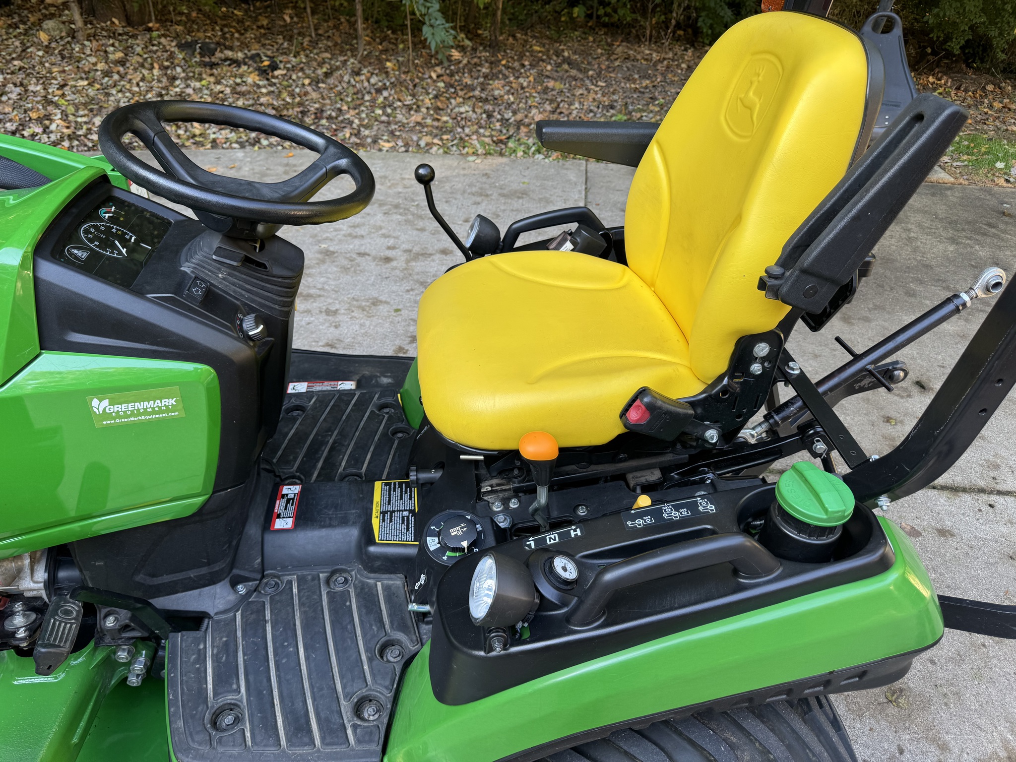 2019 John Deere 1025R Image 11