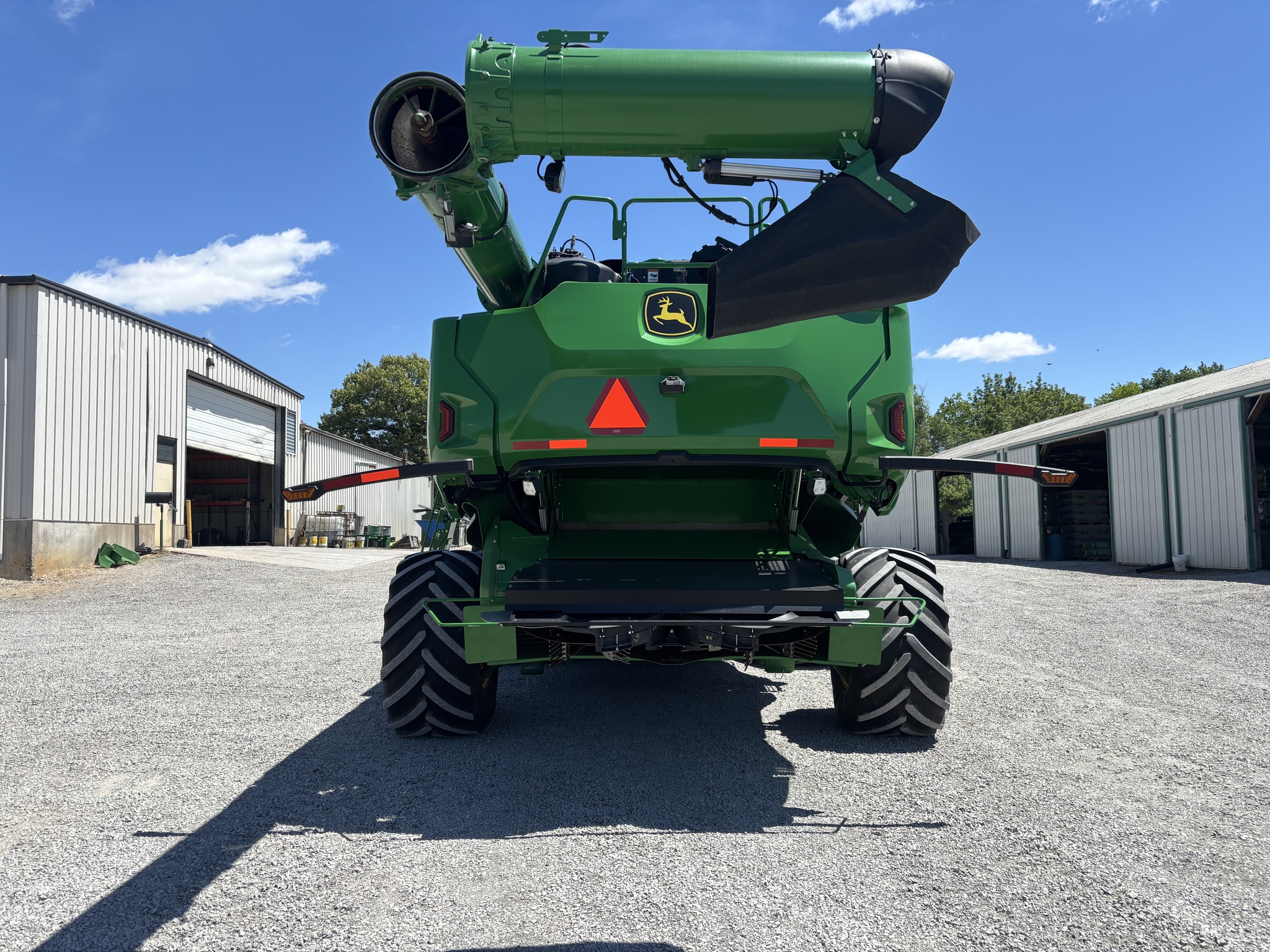  2022 John Deere X9 1000 at Heritage Tractor in Atchison, KS