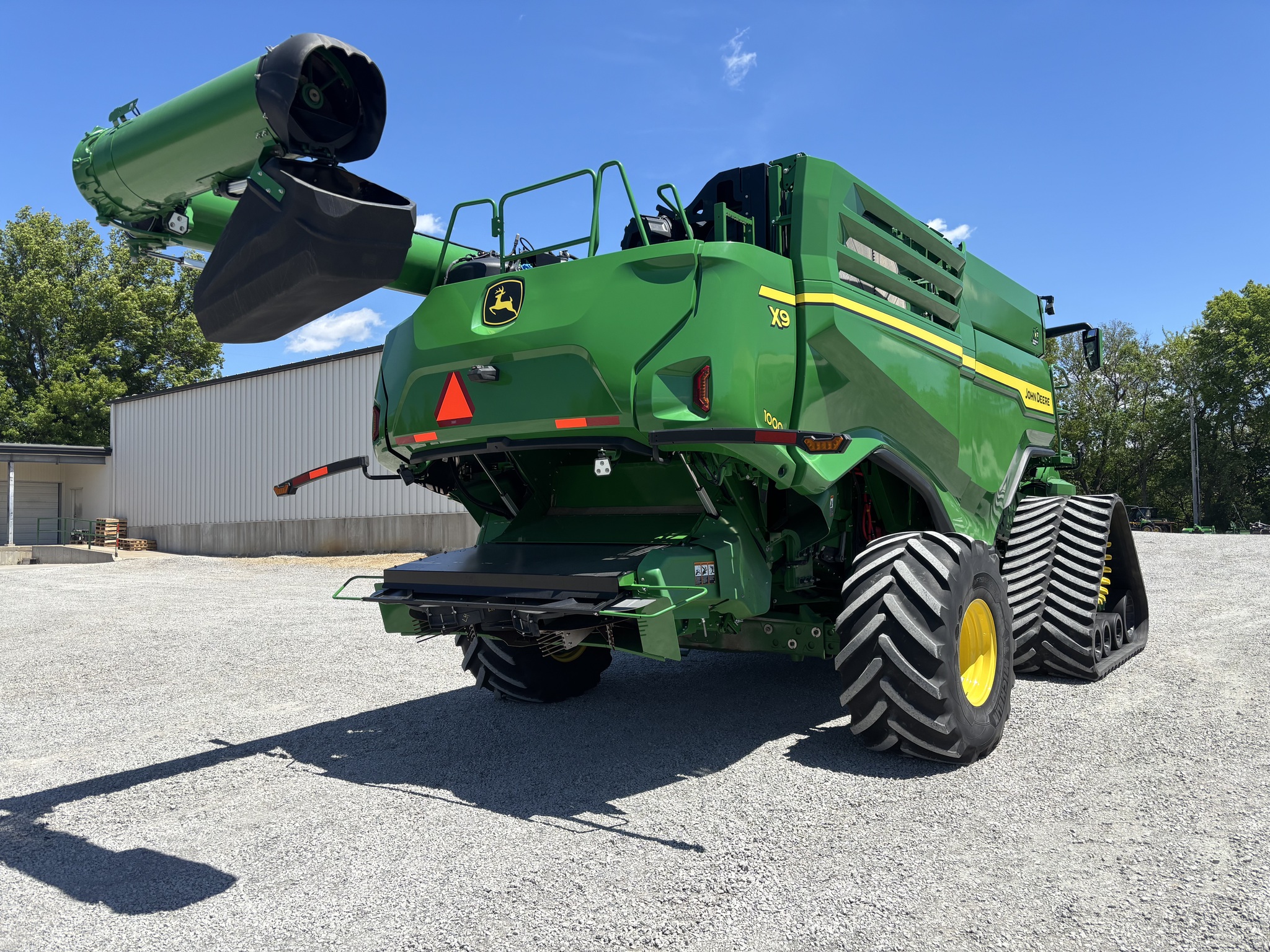  2022 John Deere X9 1000 at Heritage Tractor in Atchison, KS