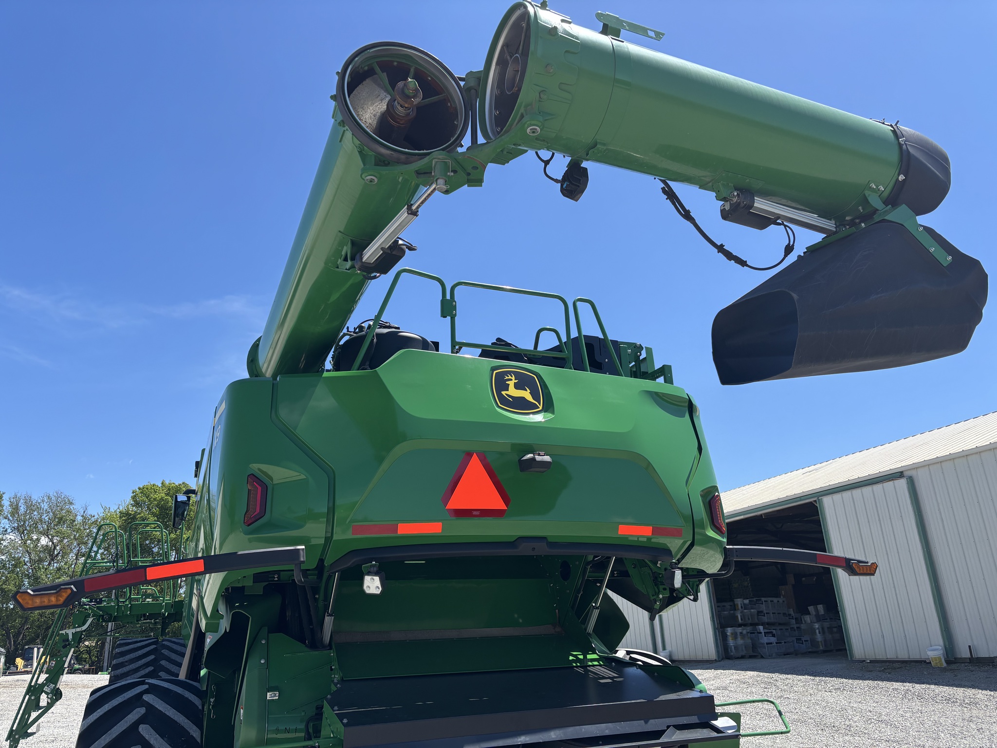  2022 John Deere X9 1000 at Heritage Tractor in Atchison, KS