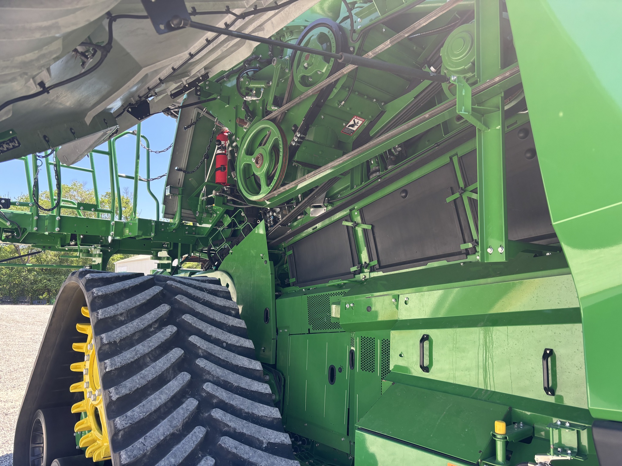  2022 John Deere X9 1000 at Heritage Tractor in Atchison, KS