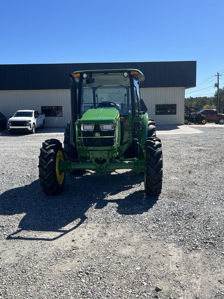 2025 John Deere 5075E Image 2