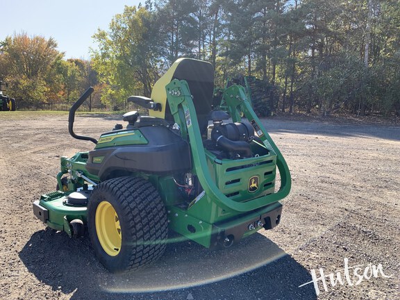 Photo of 2024 John Deere Z930M