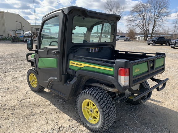 Photo of 2024 John Deere XUV 835M