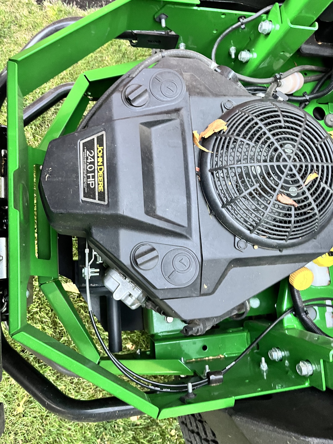 2024 John Deere Z730M Image 4