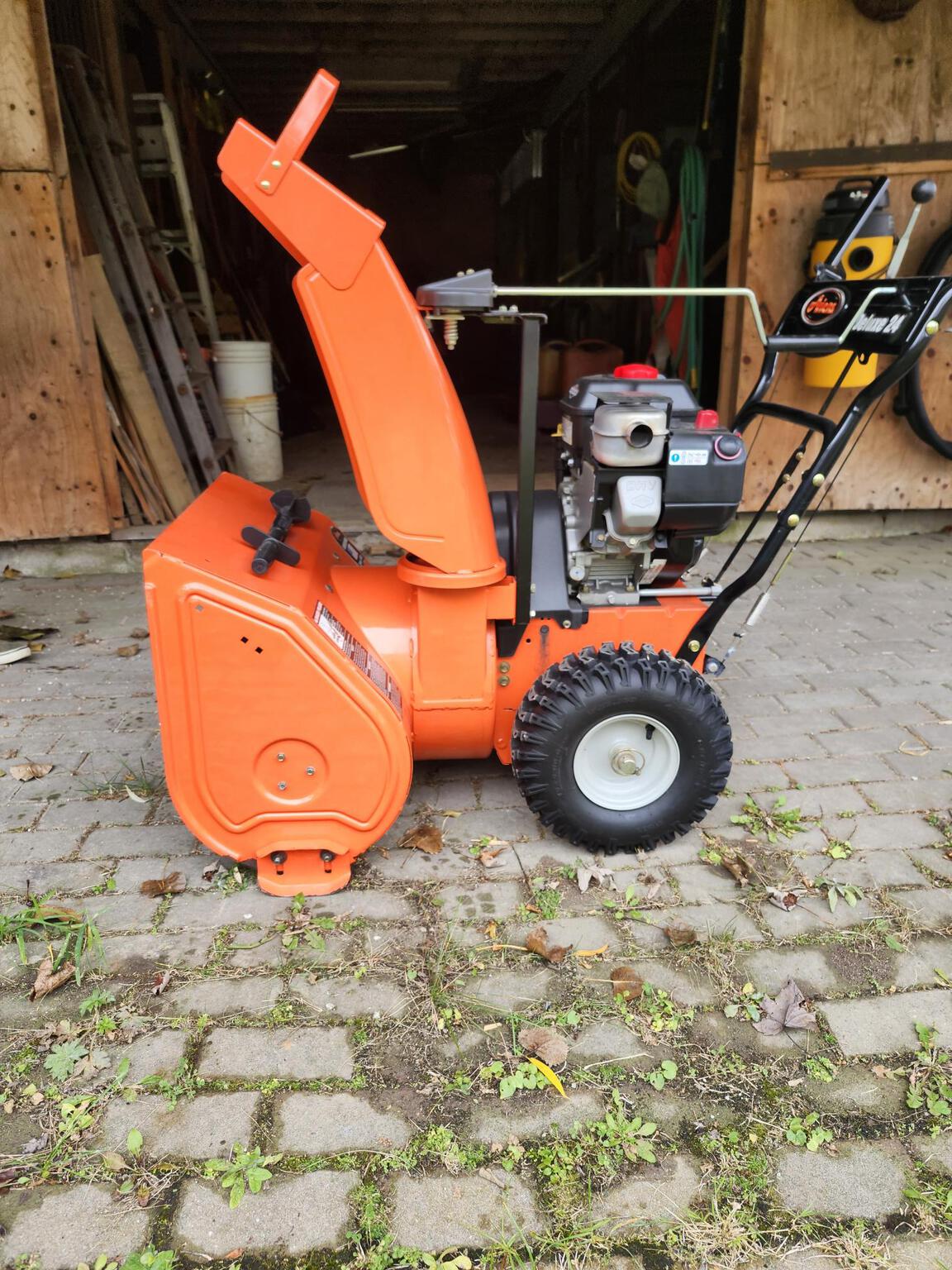 Ariens Deluxe 24 Image 4