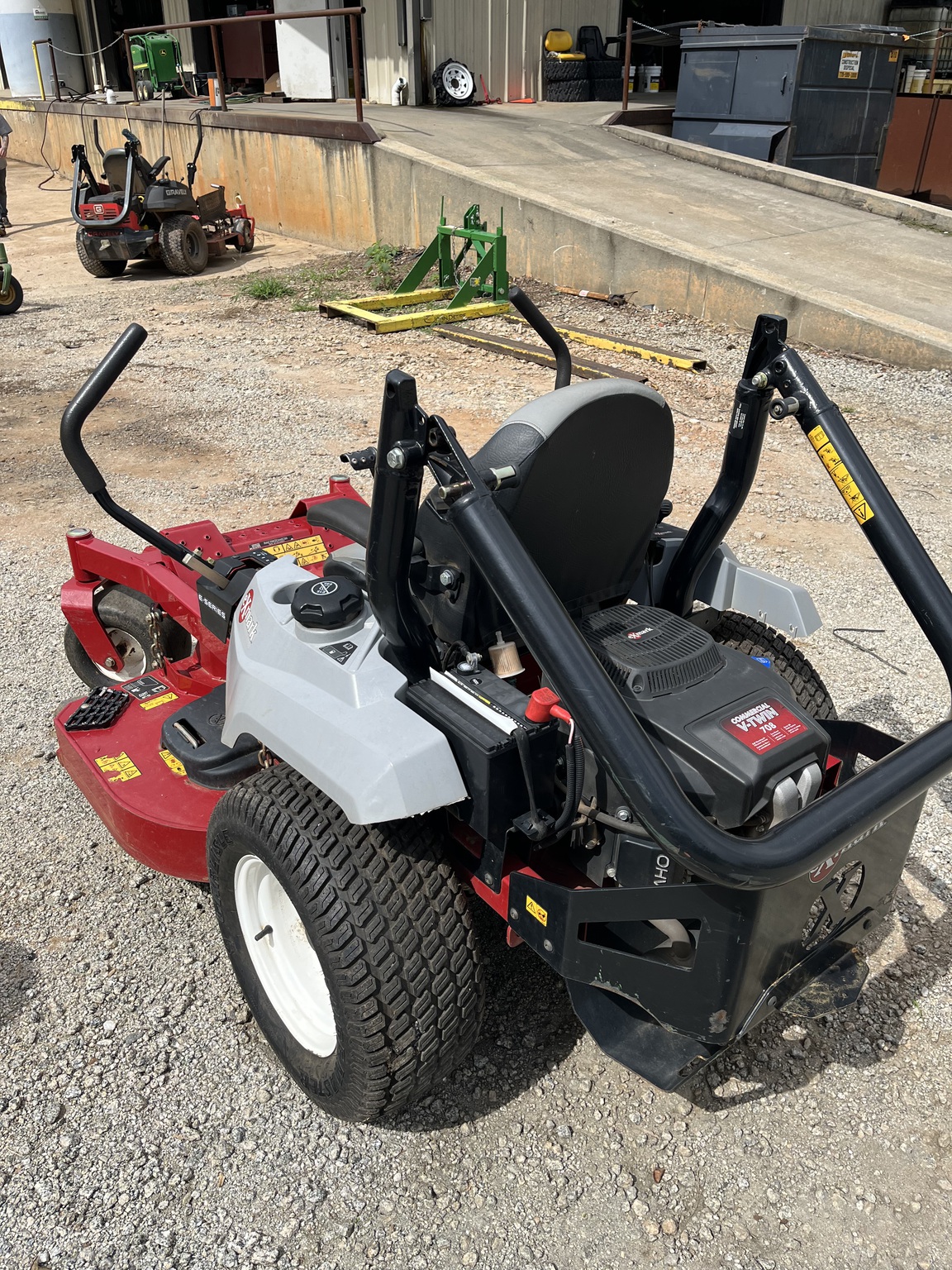 2019 Exmark Radius Image 3