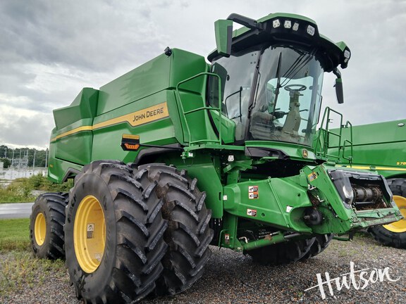 Photo of 2025 John Deere S7 800