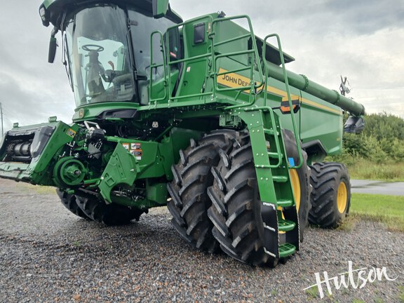 Photo of 2025 John Deere S7 800