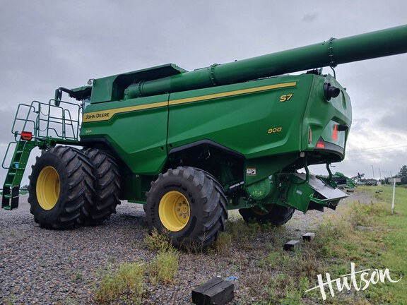 Photo of 2025 John Deere S7 800