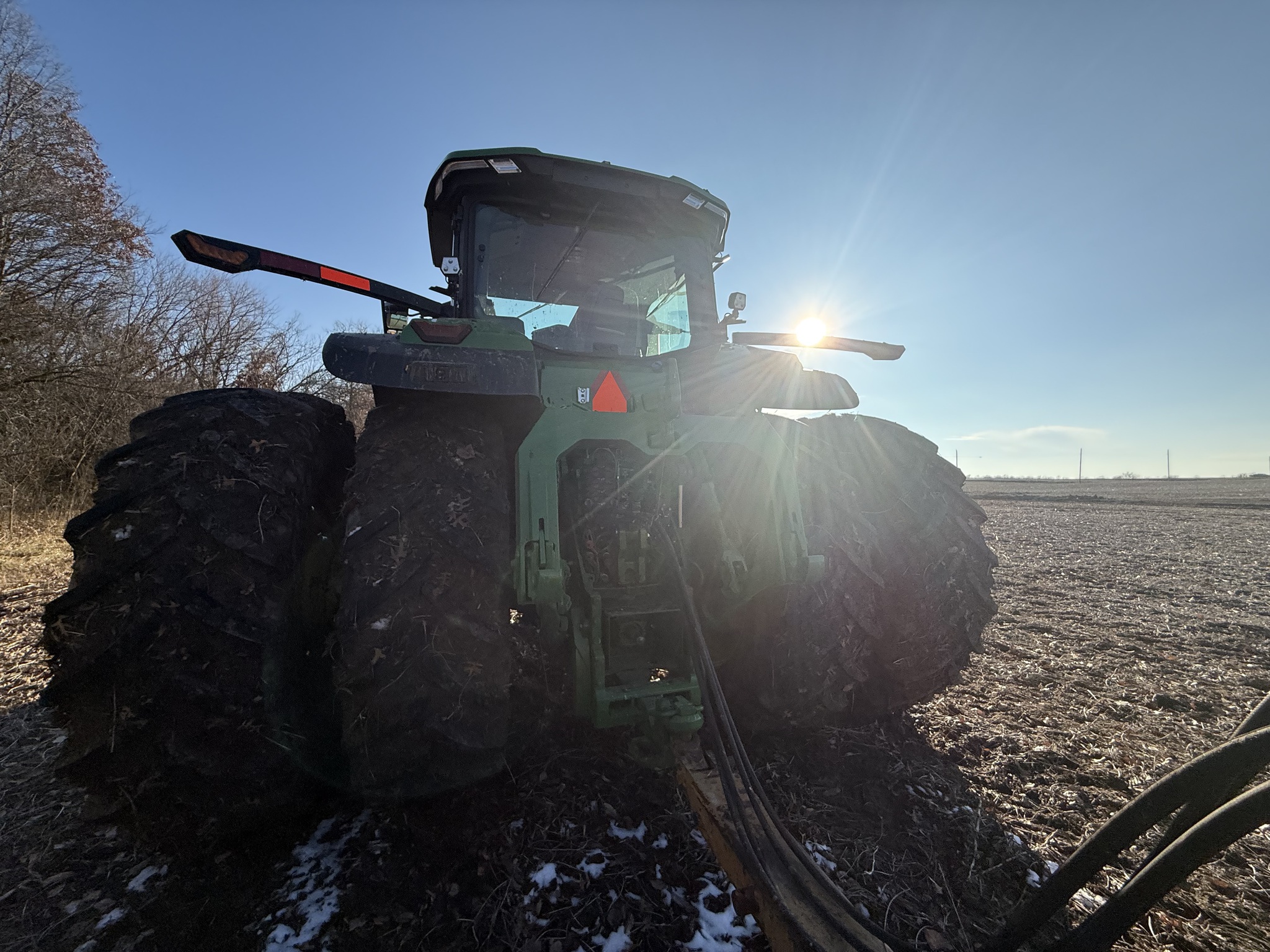  2025 John Deere 8R 340 at Heritage Tractor in Nevada, MO
