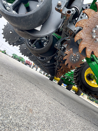 2025 John-Deere DB60