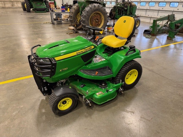 2025 John Deere X730