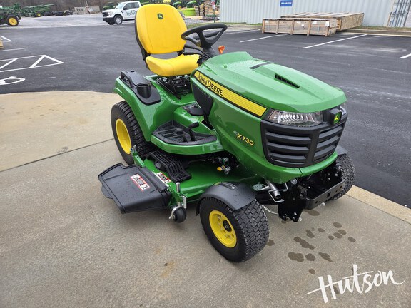 Photo of 2025 John Deere X730