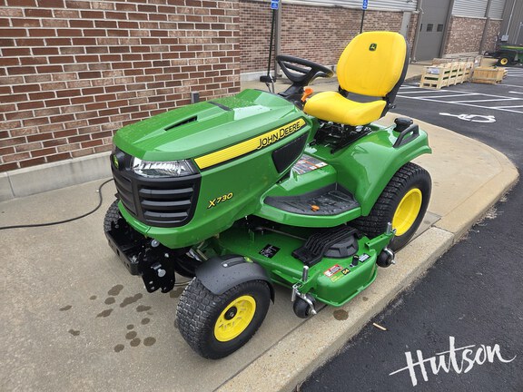 Photo of 2025 John Deere X730