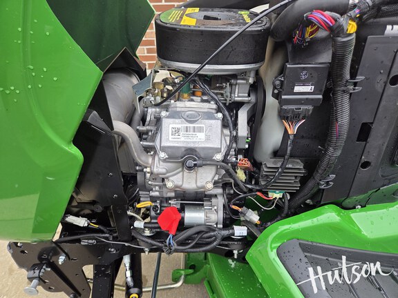 Photo of 2025 John Deere X730