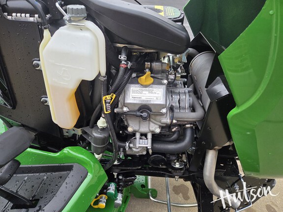 Photo of 2025 John Deere X730