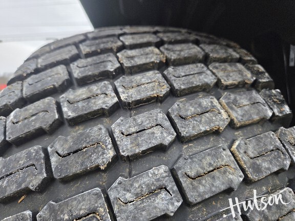 Photo of 2025 John Deere X730