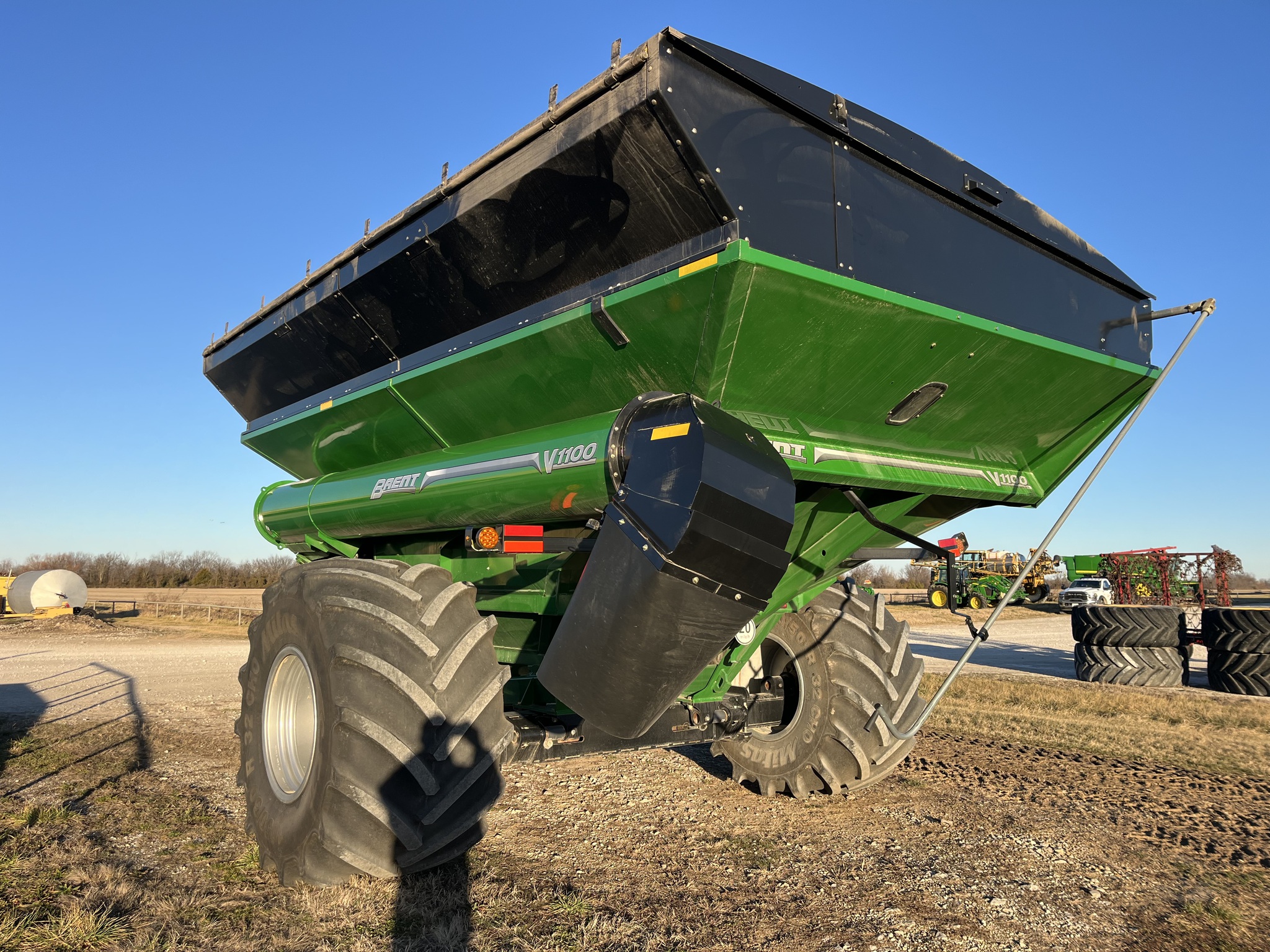 2024 Brent V1100 at Heritage Tractor in Nevada, MO