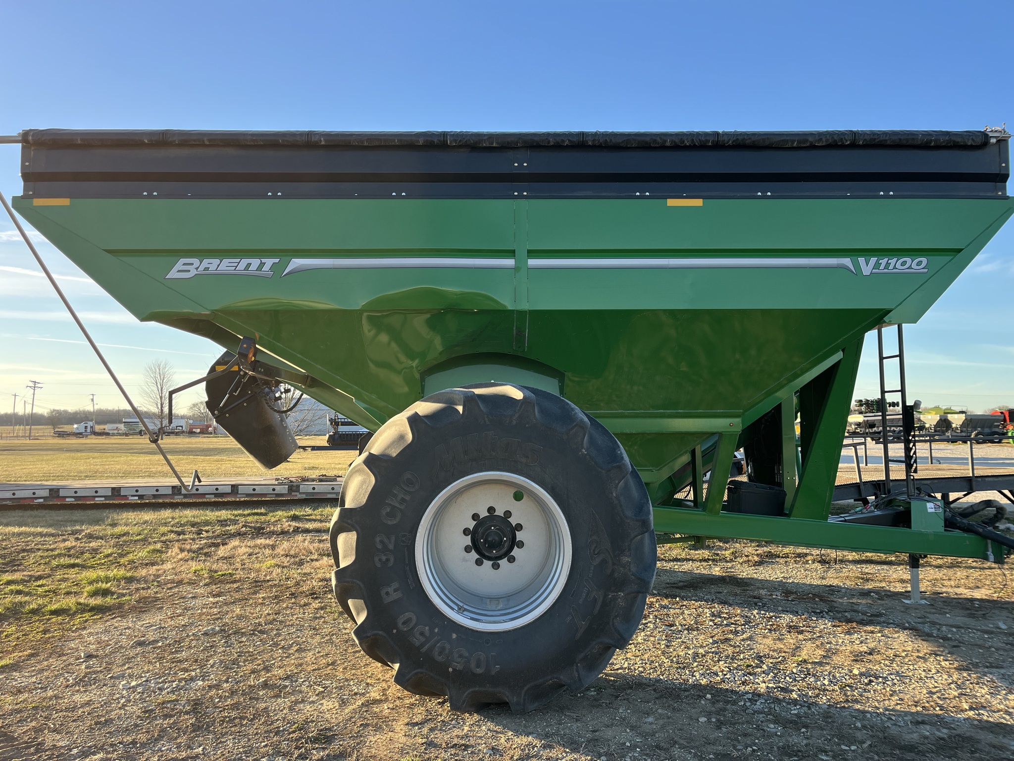  2024 Brent V1100 at Heritage Tractor in Nevada, MO