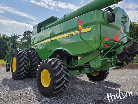 Photo of 2024 John Deere S770