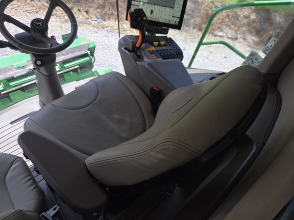 Photo of 2024 John Deere S770