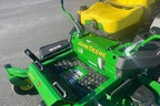 2026 John Deere Z740R Image 3