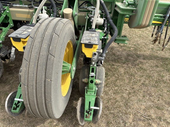 2019 John Deere 1775NT (11th thumbnail)