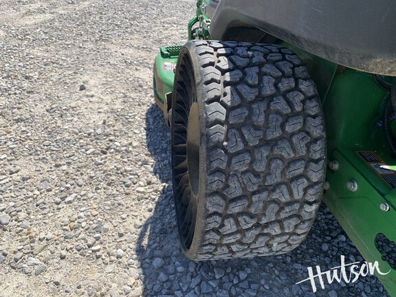 Photo of 2022 John Deere Z930R