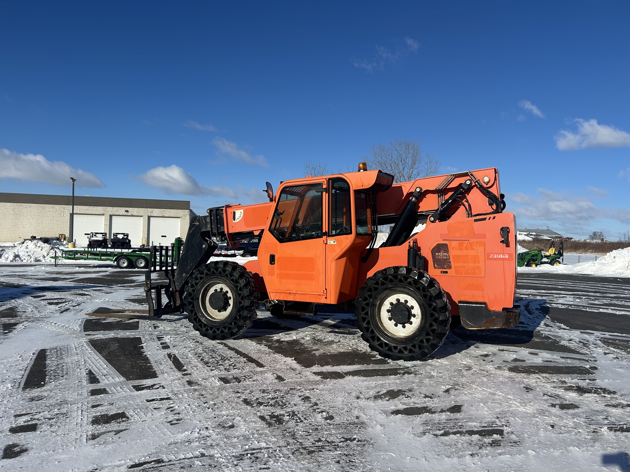 2016 Skytrak 6042 Image 2