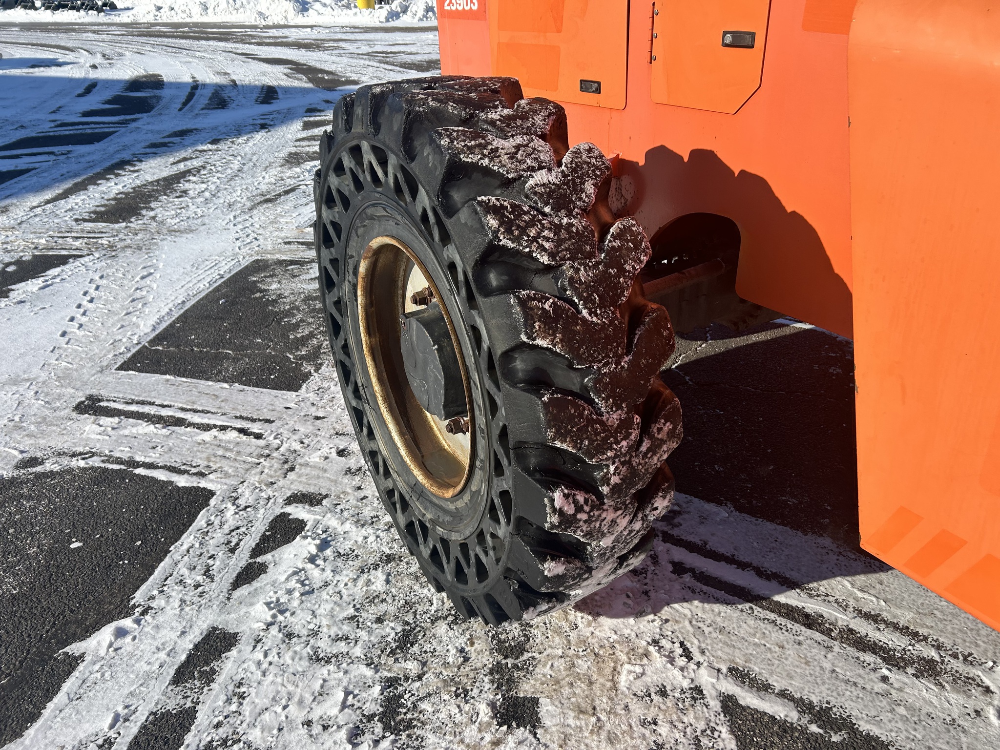 2016 Skytrak 6042 Image 8