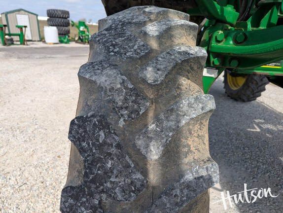 Photo of 2012 John Deere 4630