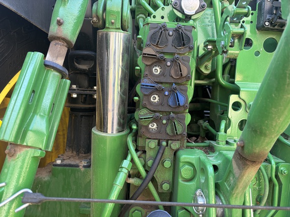 2024 John Deere 6R 175