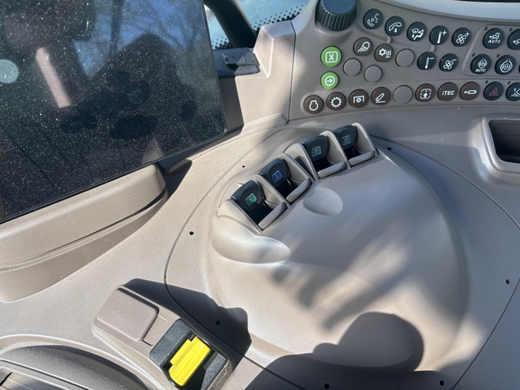 2024 John Deere 6R 175