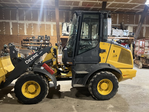 Photo of 2022 John Deere 244L