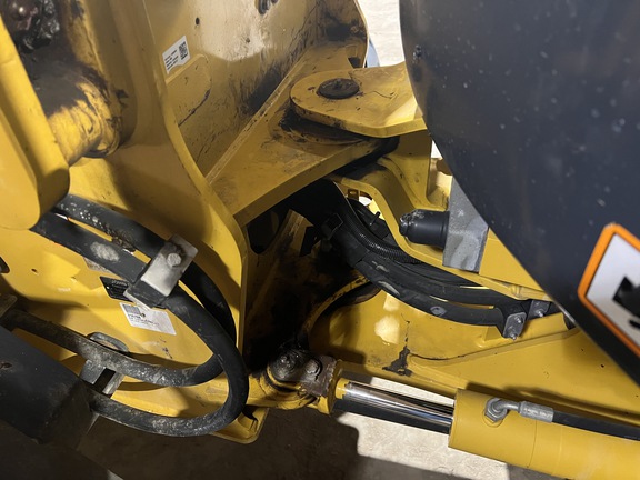 Photo of 2022 John Deere 244L