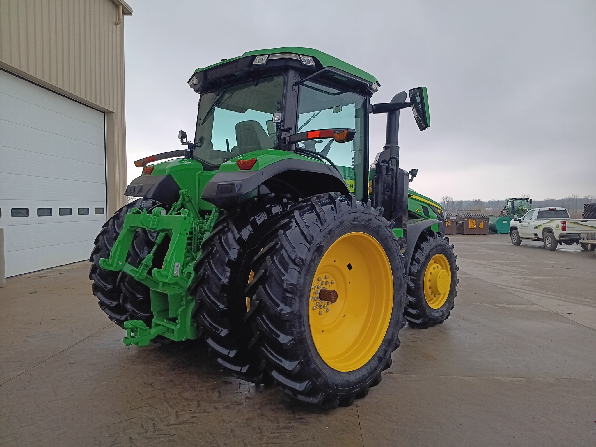 2024 John Deere 8R 230 Image 3
